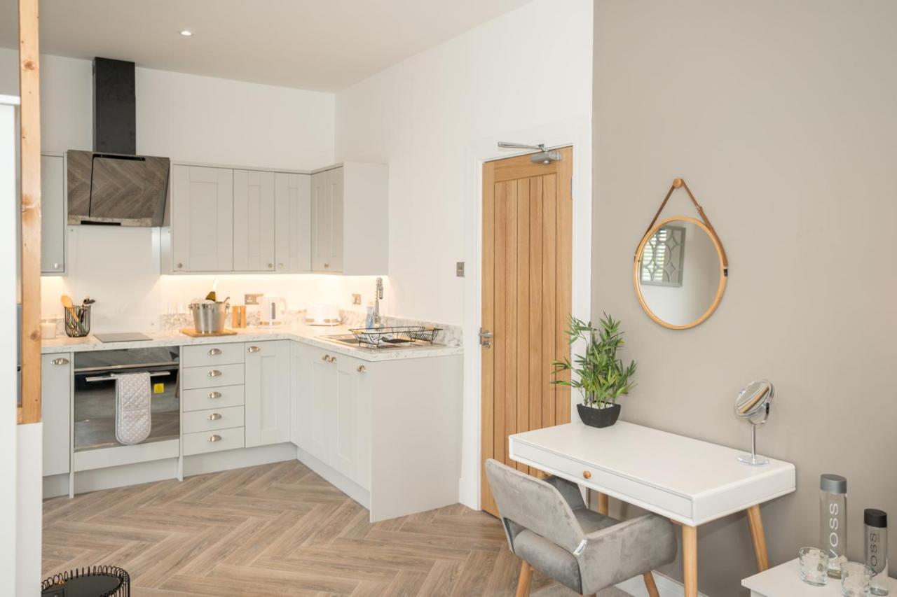 Boutique Nights Aparthotel Eastbourne Eksteriør bilde