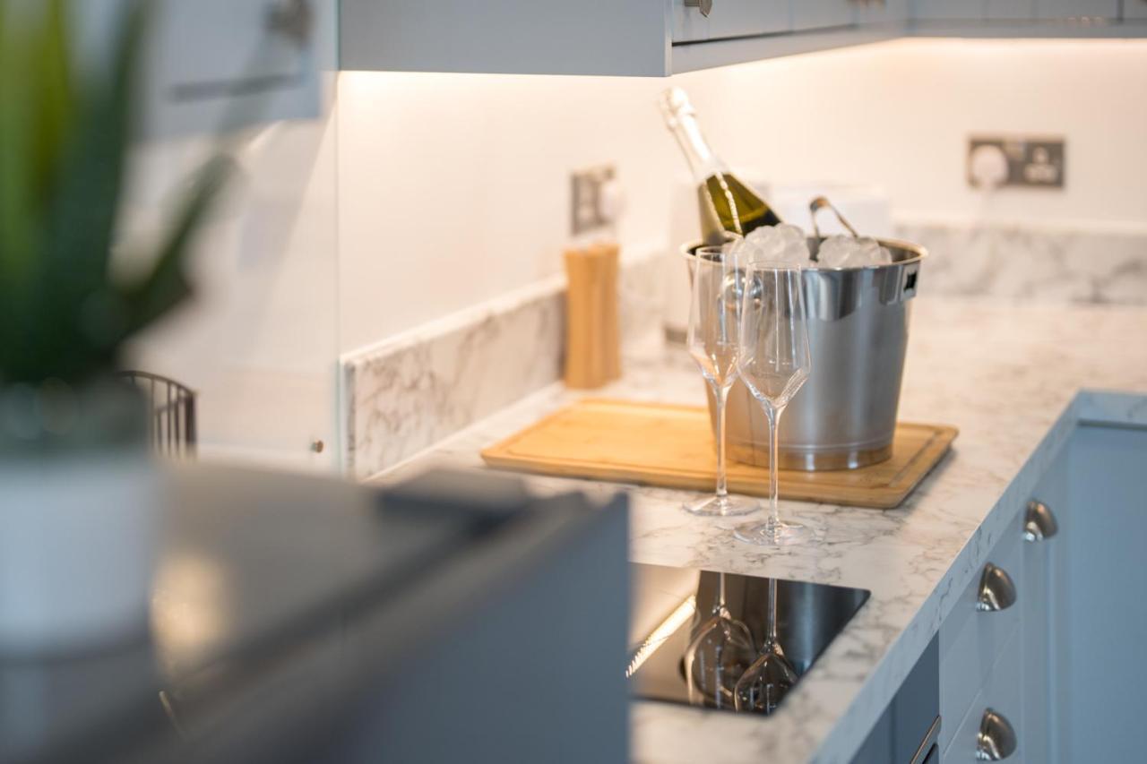 Boutique Nights Aparthotel Eastbourne Eksteriør bilde