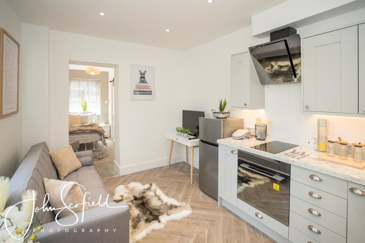 Boutique Nights Aparthotel Eastbourne Eksteriør bilde